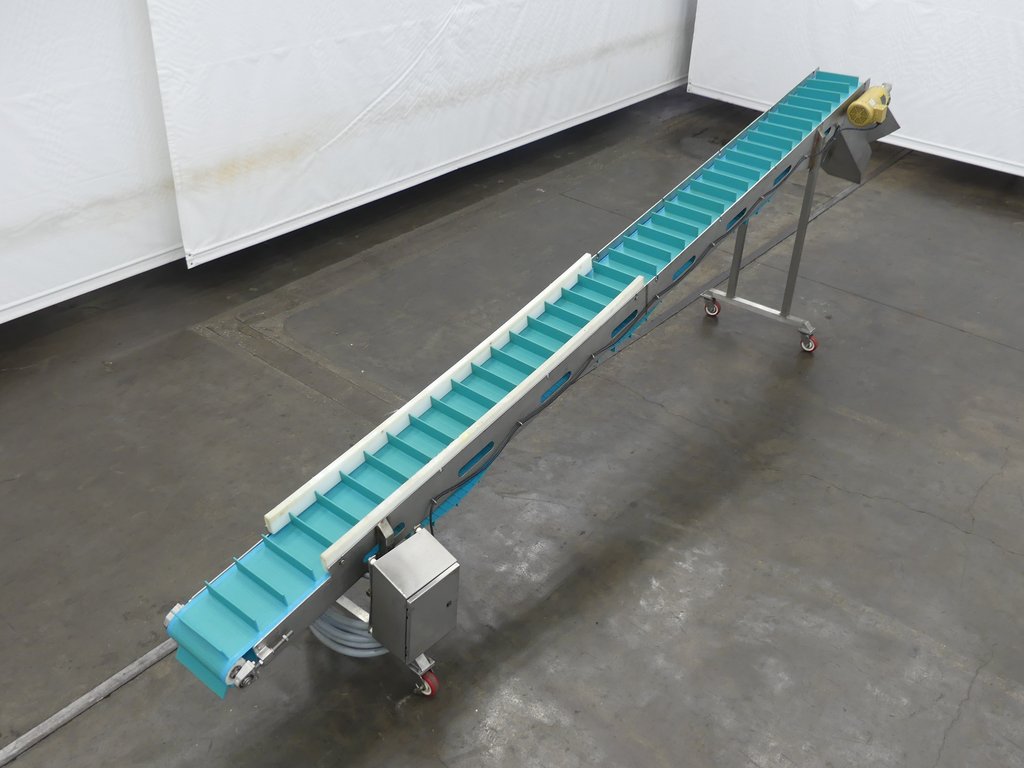 Cleated Incline Conveyor with Discharge Chute 274