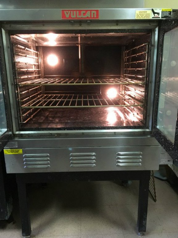 Vulcan GCO2D Half Size Liquid Propane Convection Oven with Solid State  Controls