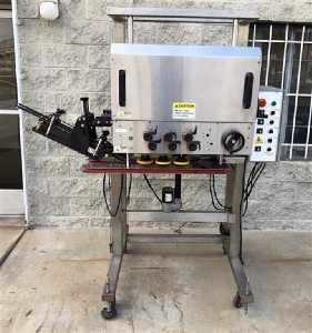 6 Spindle Capper photo