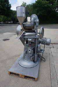 RTP 10i Rotary Tablet Press